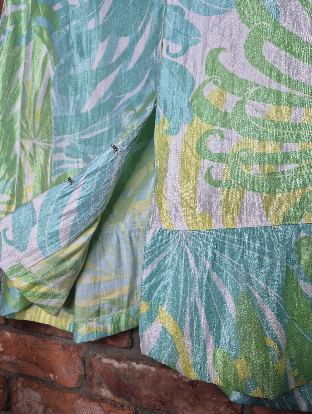 Ruby Rd NWT Tropical Print Peplum Blouse Size 12 Lightweight Silky Top - Picture 5 of 7